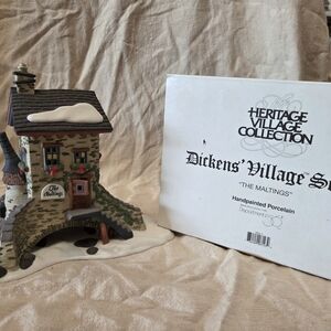 Heritage Village Collection Dickens' Village Series House "The Maltings" Dept 56